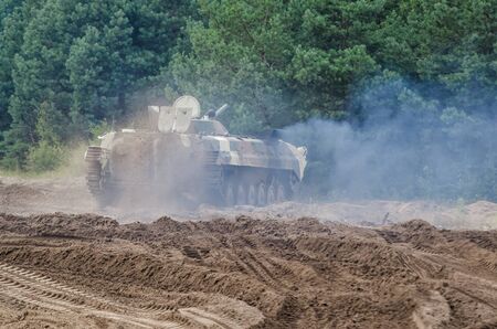 INFANTRY FIGHTING VEHICLE - Ride a military vehicle to the off-road