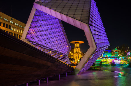 POZNAN / POLAND - 2019: The Freedom Monument and Christmas Market illuminated by colorful lightsのeditorial素材
