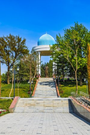 Tashkent, Uzbekistan - April 1, 2023: Central national park in Tashkent "Milliy Bog"のeditorial素材