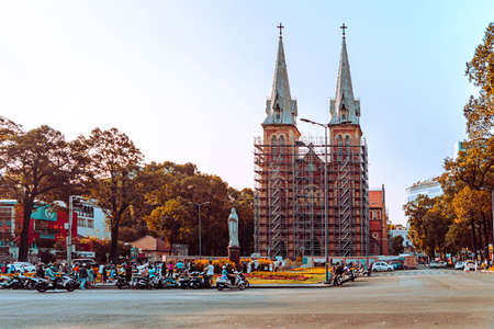 01 Mar, 2021 Notre Dame Cathedral (Vietnamese: Nha Tho Duc Ba) in sunny day. Build in 1883 in Ho Chi Minh city, Vietnam. HO CHI MINH CITY (SAI GON)のeditorial素材