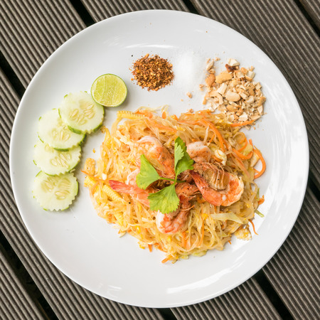 Pad thai, Traditional Thai dish made by noodle, shrimp and vegetableの写真素材