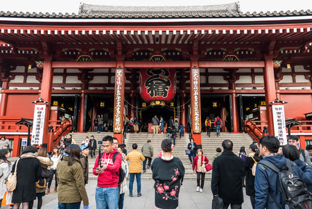 Tokyo, Japan - Nov 30, 2015 : Visitors walk through Sensoji Temple in Tokyo, Japan. It is the most famous buddhist temple in Asakusa district, one of the main tourist attraction in Tokyo, Japan.
Description
Sensoji Temple, the famous tourist attraction inのeditorial素材
