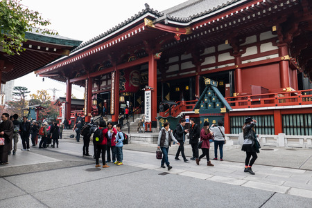 Tokyo, Japan - Nov 30, 2015 : Visitors walk through Sensoji Temple in Tokyo, Japan. It is the most famous buddhist temple in Asakusa district, one of the main tourist attraction in Tokyo, Japan.
Description
Sensoji Temple, the famous tourist attraction inのeditorial素材