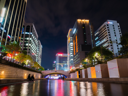Seoul, South Korea - October 16, 2017: Cheonggyecheon Stream Park at night. Cheonggyecheon canal is a famous landmark in Seoul, South Korea.のeditorial素材