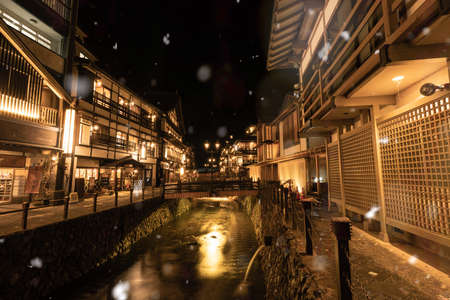 The night of the silver mountain hot spring in Yamagata Ohanazawaのeditorial素材