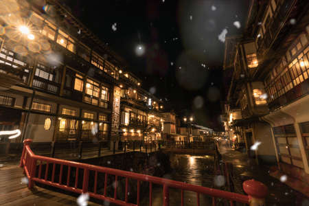 The night of the silver mountain hot spring in Yamagata Ohanazawaのeditorial素材