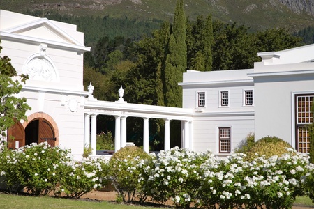 Colonial architecture in Franschhoek near Cape Town.のeditorial素材