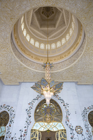 Interior of the Abu Dhabi Sheikh Zayed White Grand Mosque, United Emirates Arabのeditorial素材