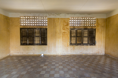 Interior of a cell at Tuol Sleng prison in Phnom Penh, Cambodia. This building was a concentration camp during the Cambodian genocide under the Khmer Rougeのeditorial素材