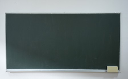close up of an empty  chalk board の写真素材