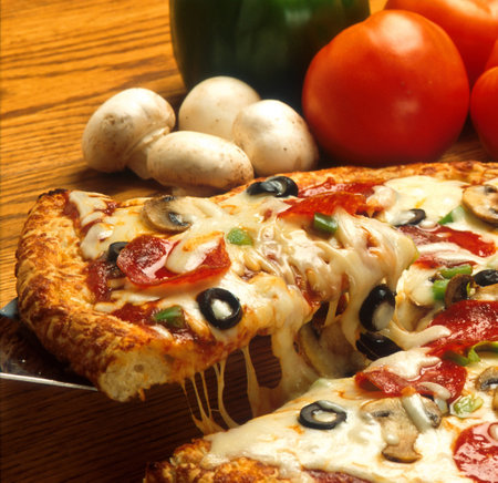 Supreme Pizza in panの写真素材