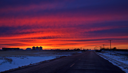 Saskatchewan Prairie Sunset rrural countryside colorful skyの写真素材