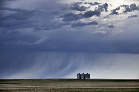 Prairie Storm Clouds Canada Saskatchewan Summer Warningsの写真素材