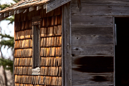 Abandoned Building Prairie Cedar Shake Siding Saskatchewanのeditorial素材
