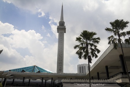 White muslim Mosque in Kuala Lumpur, Malaysiaの写真素材