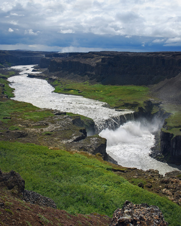 Iceland's majestic and powerful Hafragilsfoss waterfall in the Jökulságljúfur canyon on the glacial river Jökulsá á Fjöllumの写真素材