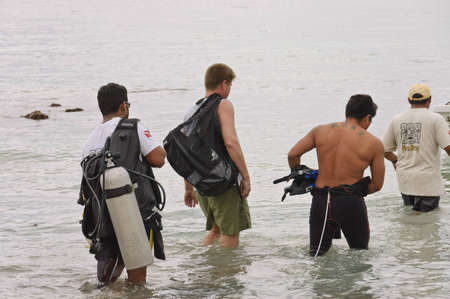 Tulum, Mexico - December 15th, 2006; divers on Caribbean sea, Mexicoのeditorial素材