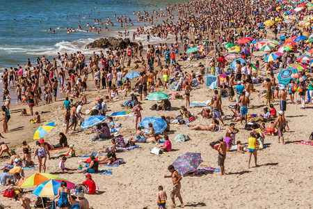 Crowded beach on the seafront of Vina del Mar, Chile on January 16, 2017のeditorial素材