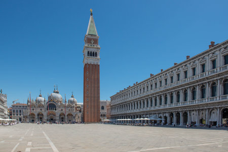 venice italy july 18 2020: st mark's basilica of venice on a clear and sunny dayのeditorial素材