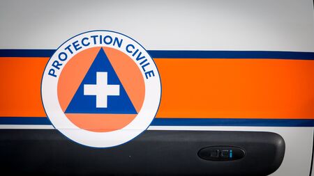 BrÃ©tignolles sur Mer, France - April 30, 2016 : a vehicle of the French civil protection is present on the foot races "race of the two beaches" between Saint-Gilles-Croix-de-Vie and Bretignolles sur Mer in France to protect ridersのeditorial素材