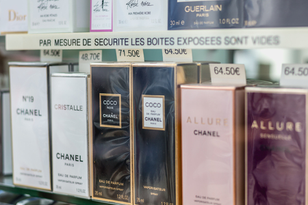 Noirmoutier, France - July 3, 2017: Detail of a showcase of a luxury perfume store in the city center on a summer dayのeditorial素材