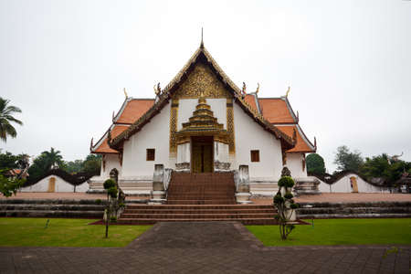 Lanna style temple in thailandの写真素材