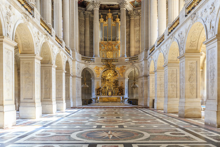 VERSAILLES FRANCE - JUNE 20 Interior Chateau of Versailles, Versailles, France on june 20, 2014. Palace Versailles was a Royal Chateau-most beautiful palace in France and word.のeditorial素材