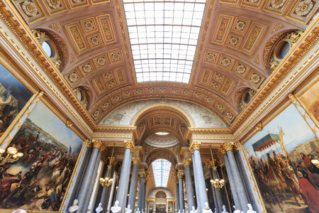 VERSAILLES FRANCE - JUNE 20 Interior Chateau of Versailles, Versailles, France on june 20, 2014. Palace Versailles was a Royal Chateau-most beautiful palace in France and word.のeditorial素材