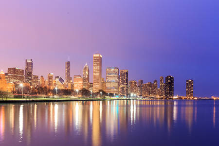 Downtown Chicago across Lake Michigan at sunset, IL, USAのeditorial素材