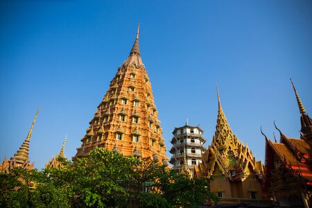 High-Rise Pagoda at Wat Tham Sua - Kanchanaburi, Thailandの写真素材
