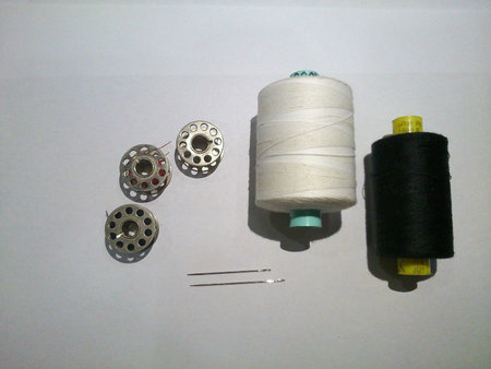 Sewing item in isolated backgroundの素材