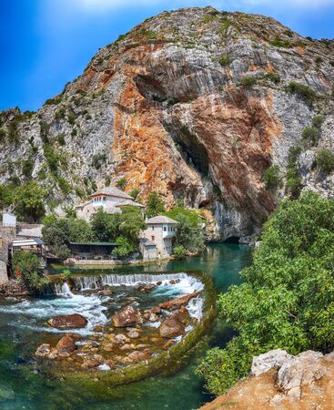 Dervish monastery or tekke at the Buna River spring in the town of Blagaj. Location: Blagaj, Mostar basin, Herzegovina-Neretva Canton, Bosnia and Herzegovina, Europeの写真素材