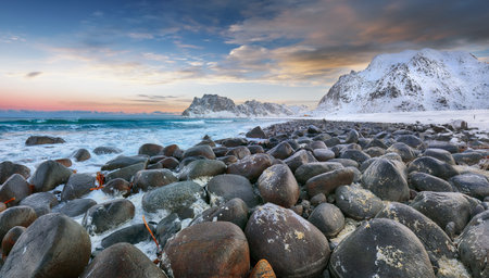 Breathtaking winter scenery on Uttakleiv beach at morning. Popular tourist destination. Location: Vestvagoy island, Lofoten; Norway, Europeの写真素材