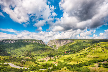 Amazing view of Turda Gorge (Cheile Turzii) natural reserve with marked trails for hikes on Hasdate river.  Location: near Turda close to Cluj-Napoca, in Transylvania, Romania, Europeの写真素材