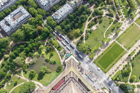 View from the heights of the Eiffel Tower at her base.のeditorial素材