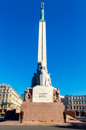 Riga, Latvia - 15 October, 2015: Freedom Monument in the Independence Square in Riga on Brivibas Boulevard. In honor of those who died for the independence of Latvia.のeditorial素材