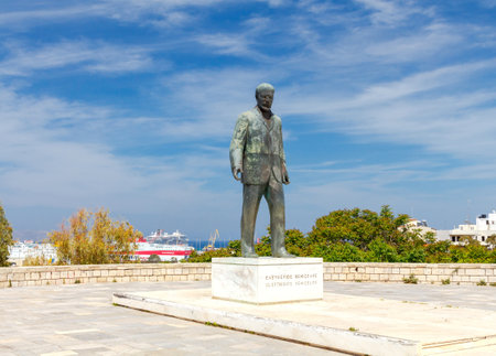 Heraklion, Greece - April 24, 2016: Monument Elefteros Venizelos in the center of Heraklion. The famous Greek politician and Prime Ministerのeditorial素材