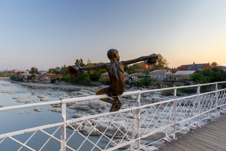 Kutaisi. White bridge.のeditorial素材
