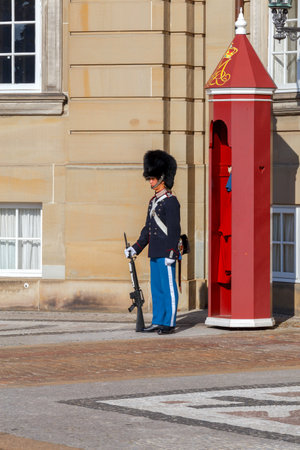 Copenhagen. Armed guardsmen at Amalienborg.のeditorial素材