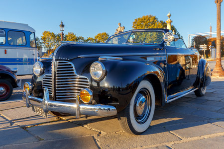 Paris. Exhibition of retro cars.のeditorial素材