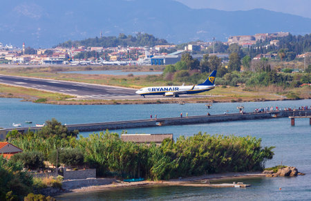 A Ryanair aircraft prepares to take off at Corfu airport.のeditorial素材
