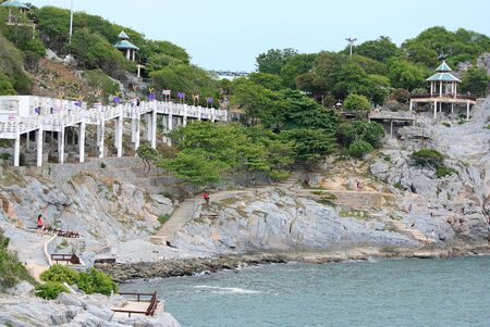 CHONBURI-THAILAND : 3 May 2015 Long exposure sun seascape at Srichang Island, Thailand.のeditorial素材