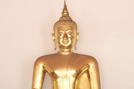 Bangkok- Thailand : March 4, 2016  Gold Buddha statues at Wat Phoのeditorial素材