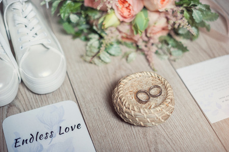 Summer wedding, tenderness, bride, flowers, perfume, fragrance, rose, ring, bouquet, accessories, wedding detailsの写真素材