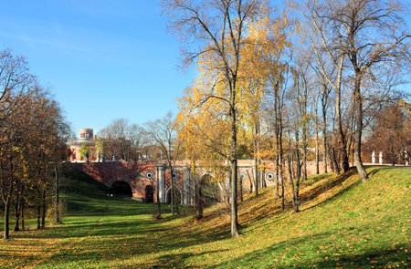 Autumn view of Great bridge across the ravineの写真素材