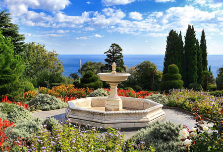 Park Ensemble of the nineteenth century with the Italian fountainの写真素材