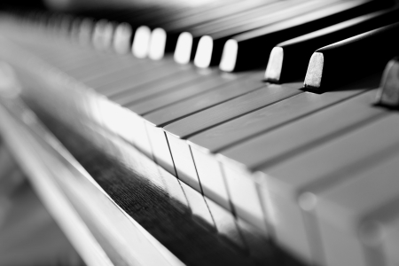 close up of vintage piano keyboardの写真素材