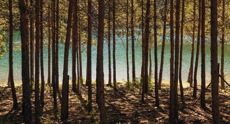 Route through the Moros river gorge, a lake with turquoise waters at the top of the mountain. In the Sierra de Guadarrama National Park, El Espinar, Castilla y Leon.の写真素材