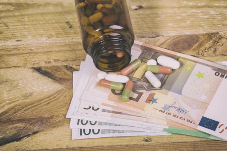pills on euro billsの写真素材