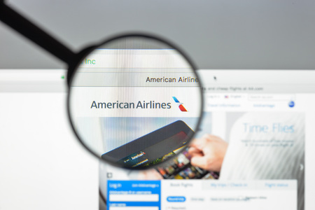Milan, Italy - August 10, 2017: American Airlines website homepage. It commonly referred to as American, is a major American airline. American Airlines logo visible.のeditorial素材